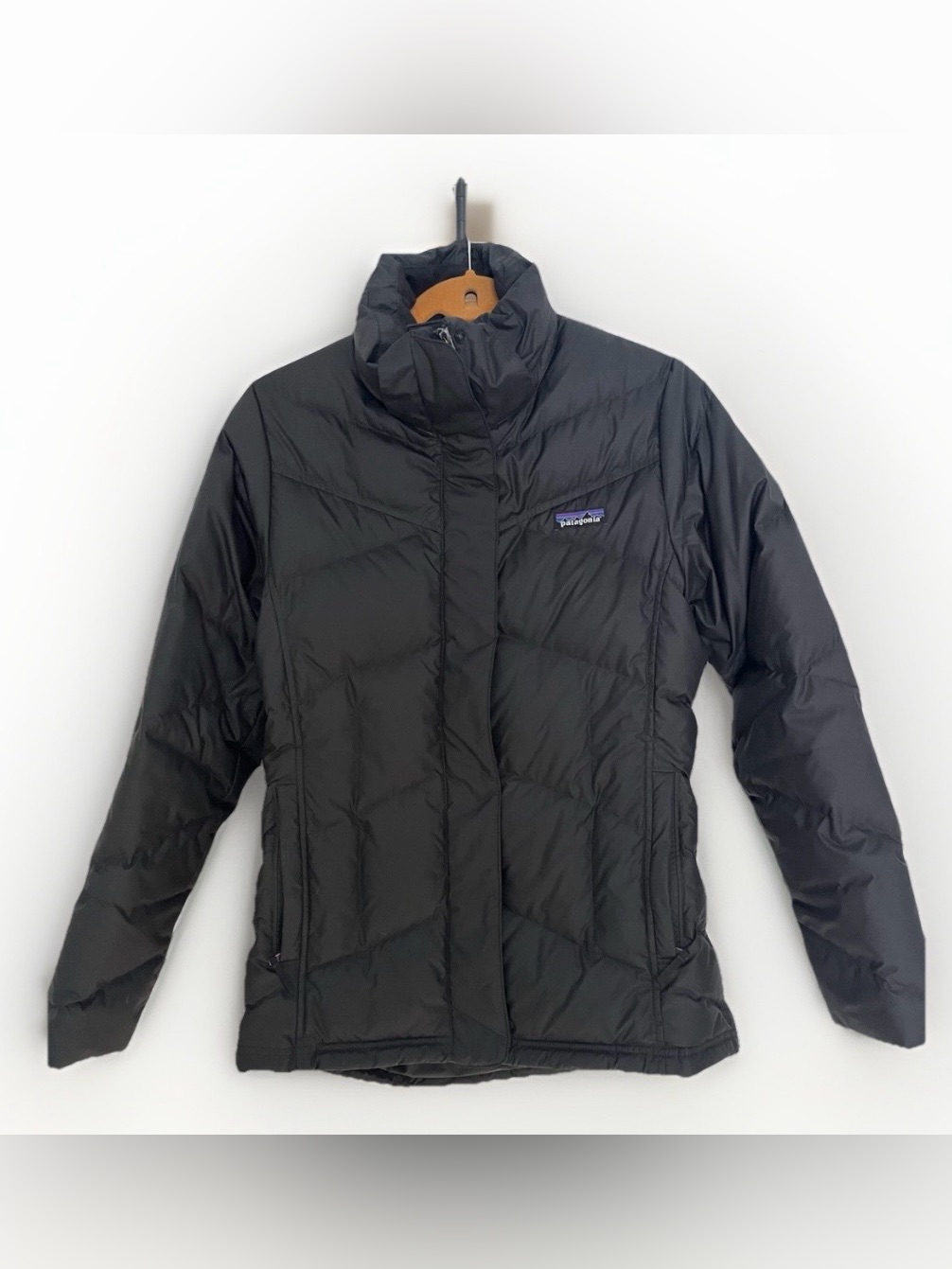 Never Worn! Small Patagonia Black Women's Quilted Puffer Jacket